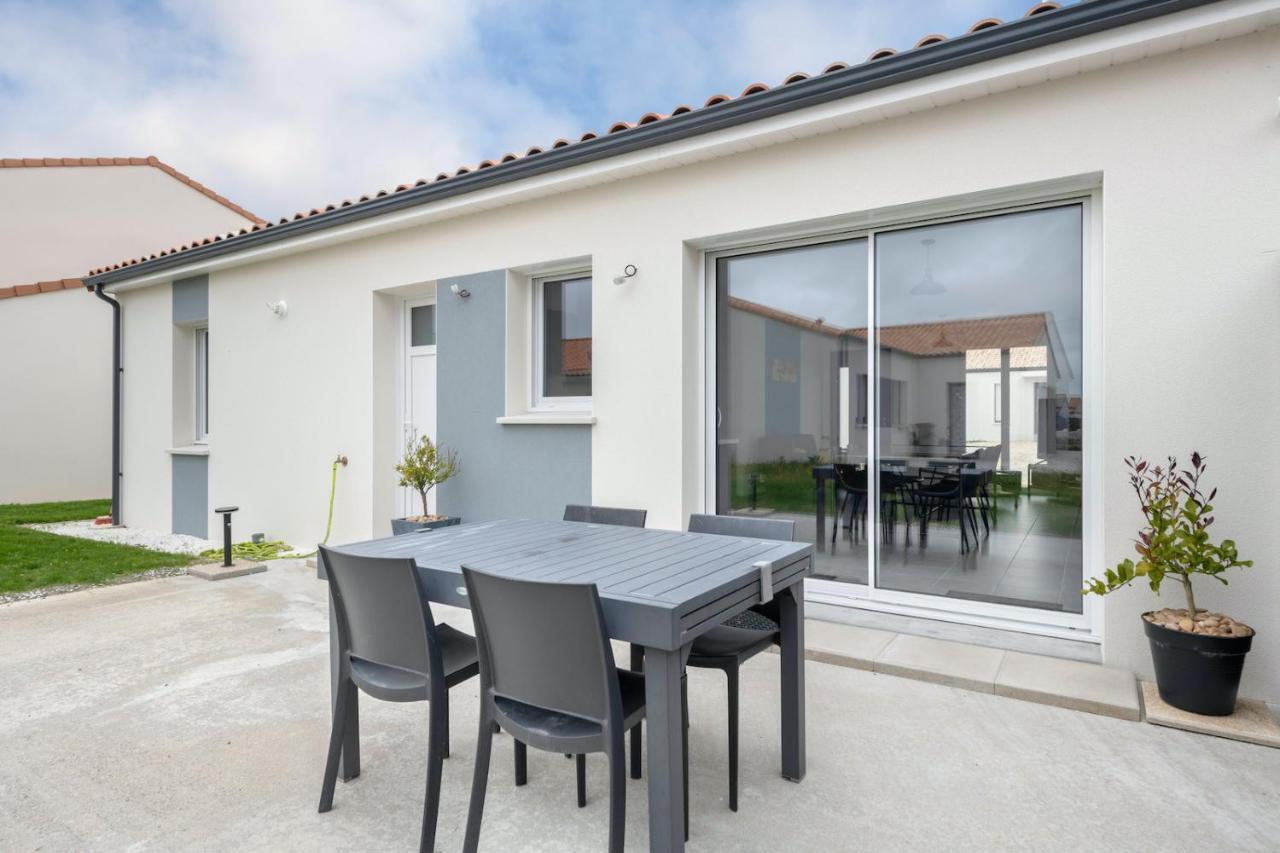Maison Moderne Pour 7 Personnes A Saint-Michel-Chef-Chef Kültér fotó